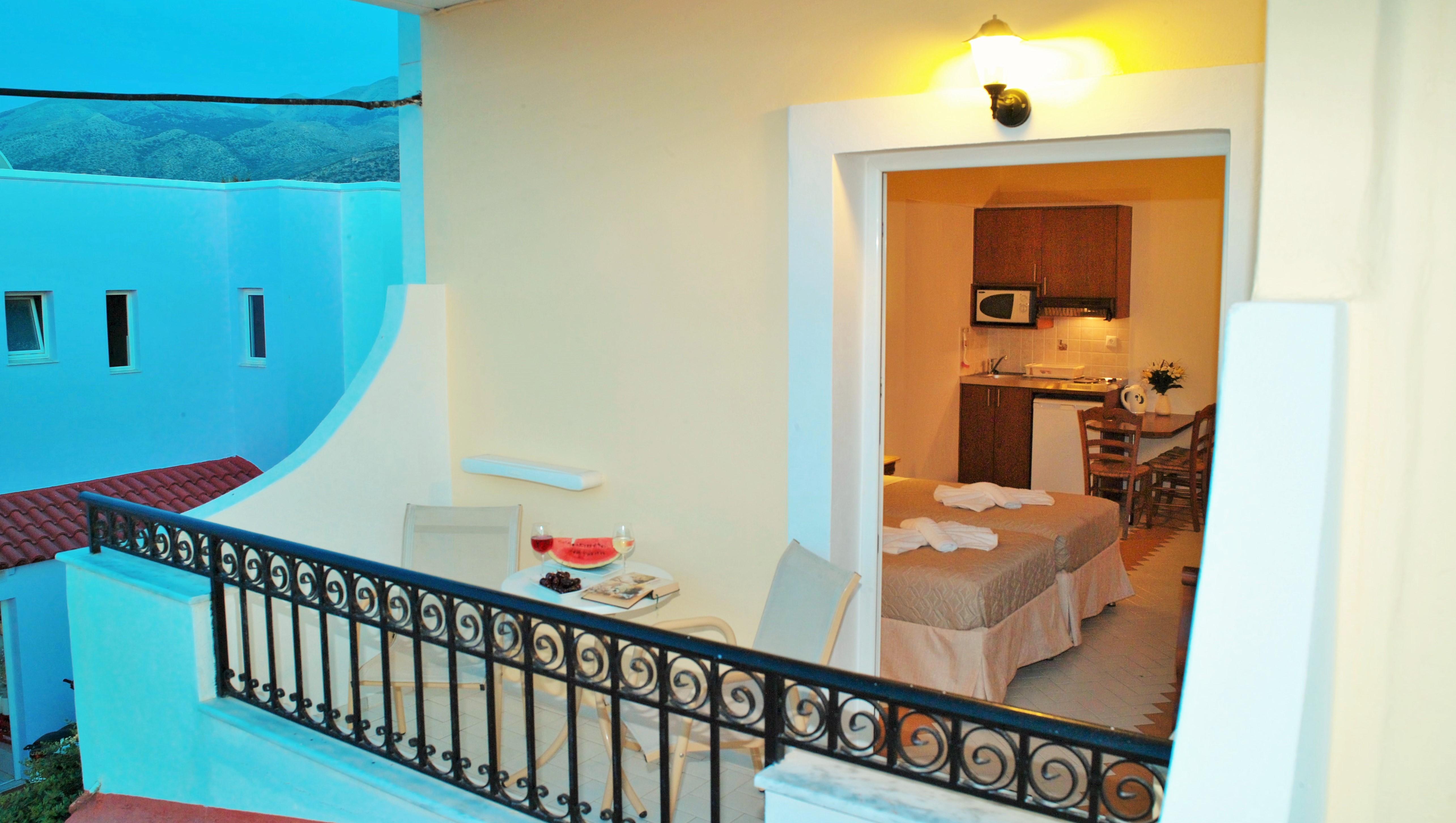 Aparthotel Camelot Royal Beds By Estia à Stalida Extérieur photo